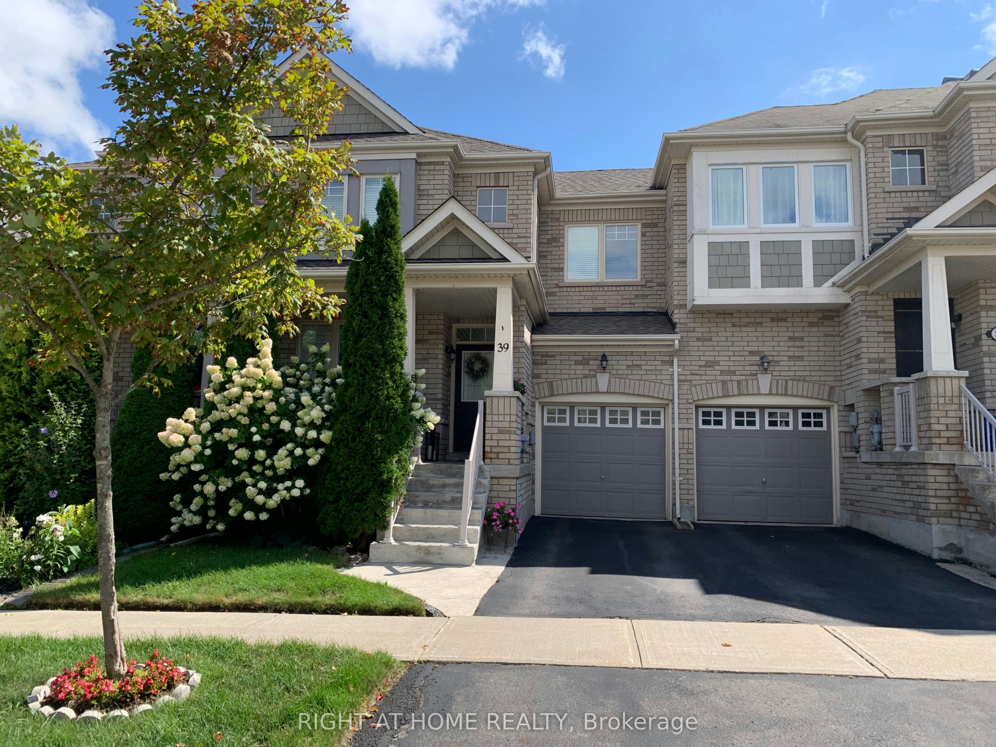 39 Pexton Avenue, Richmond Hill, ON, L4E 4Y4