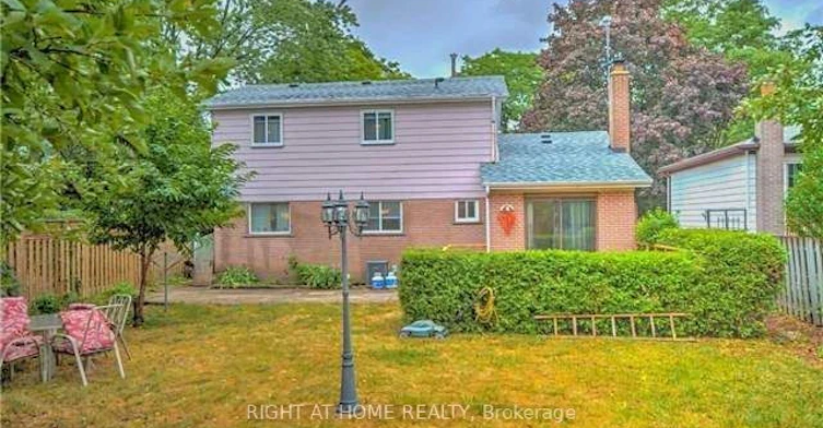 54 Penwick Crescent, Richmond Hill, ON, L4C 5B4 - 2