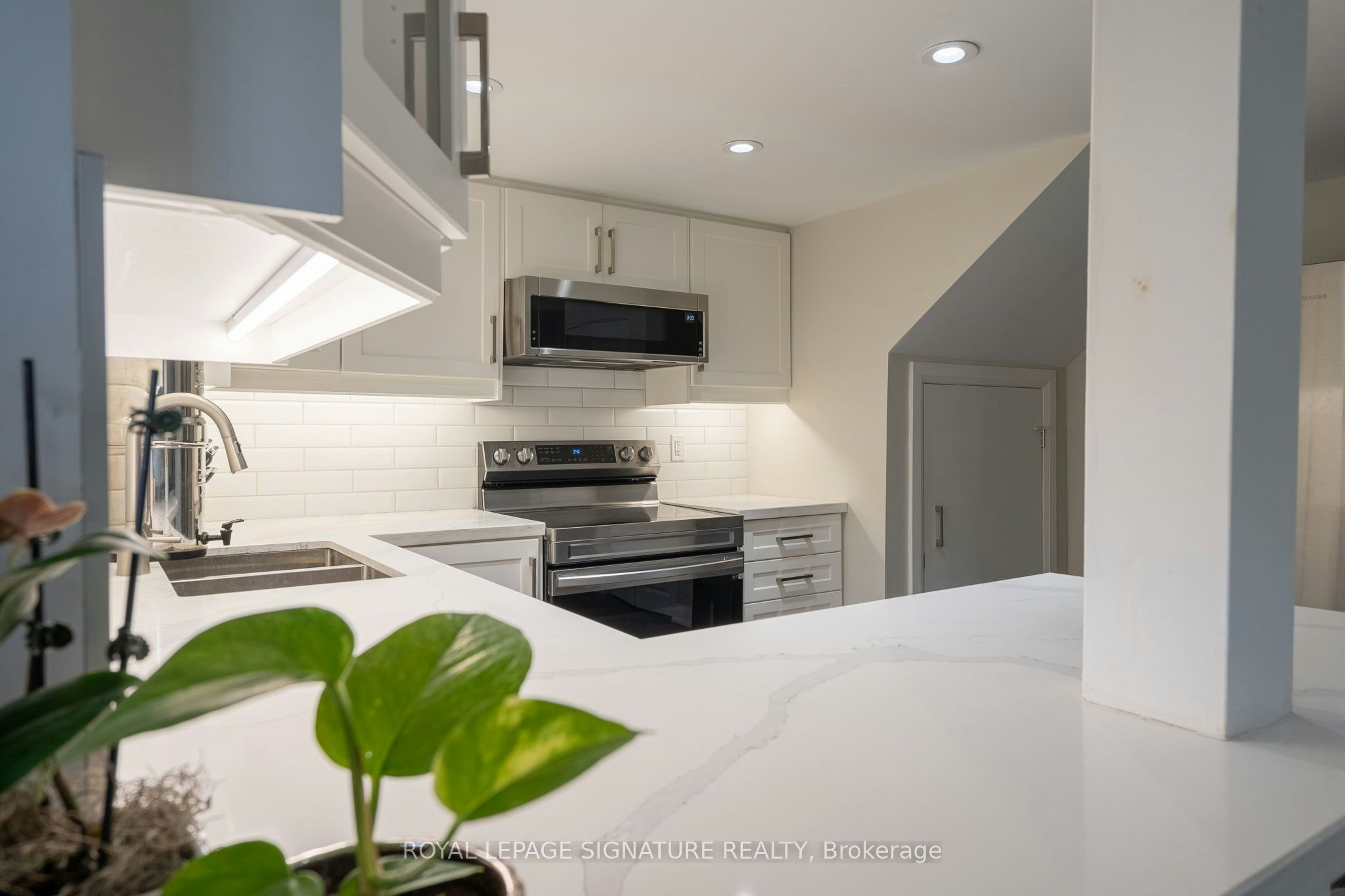 Bsmt-305 Blue Grass Boulevard, Richmond Hill, ON, L4C 3H3 - 10