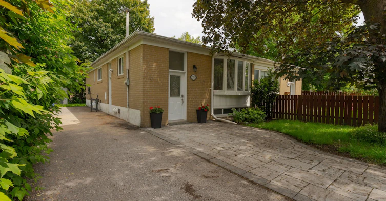 Bsmt-305 Blue Grass Boulevard, Richmond Hill, ON, L4C 3H3