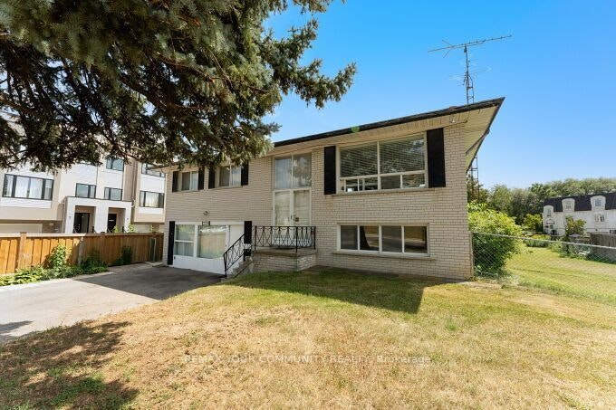 225 16th Avenue, Richmond Hill, ON, L4C 7A6 - 2