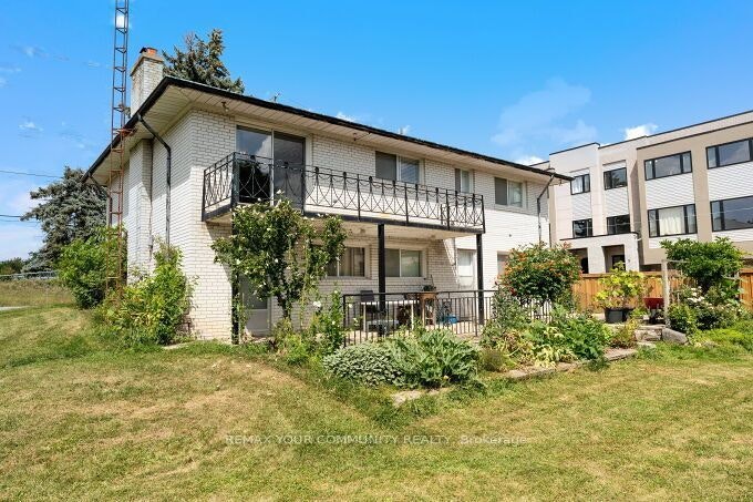 225 16th Avenue, Richmond Hill, ON, L4C 7A6 - 37
