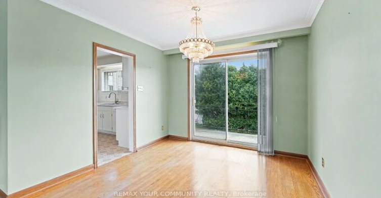 225 16th Avenue, Richmond Hill, ON, L4C 7A6 - 11