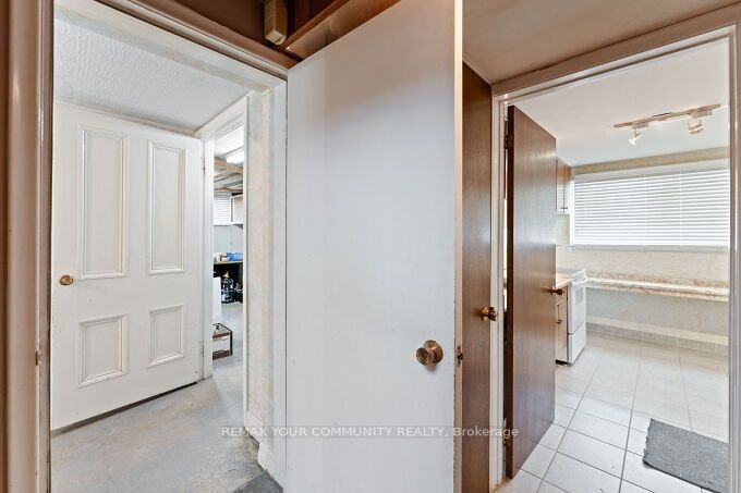 225 16th Avenue, Richmond Hill, ON, L4C 7A6 - 24