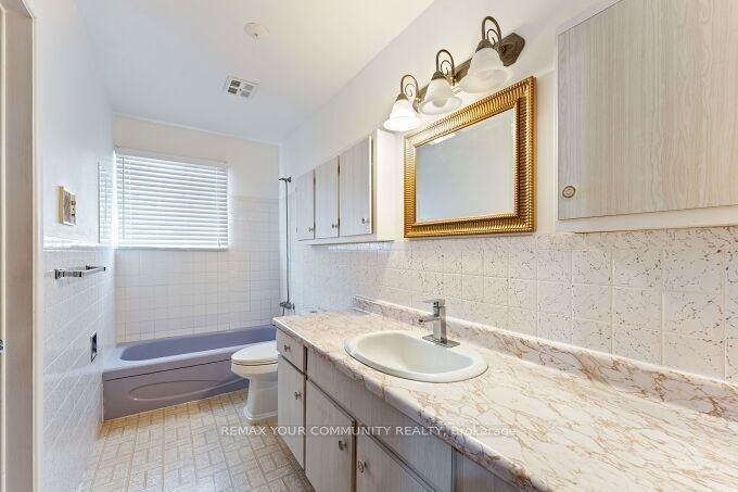 225 16th Avenue, Richmond Hill, ON, L4C 7A6 - 22