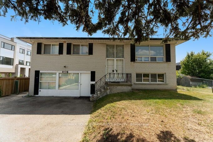 225 16th Avenue, Richmond Hill, ON, L4C 7A6 - 3
