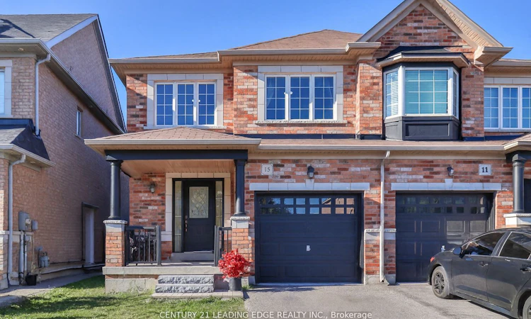 15 Robertdale Court