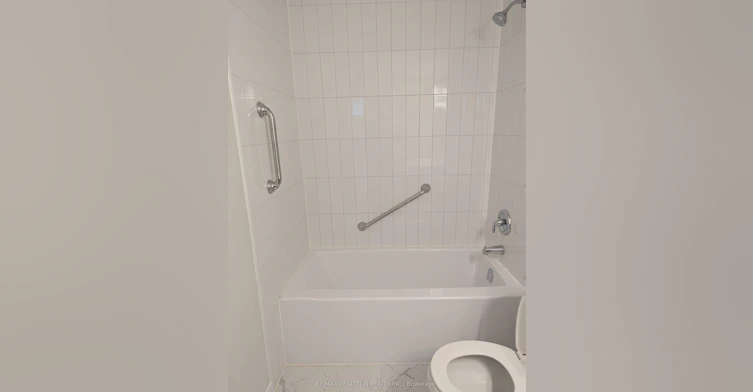 47B Drury Street, Bradford West Gwillimbury, ON, L3Z 1W9 - 5