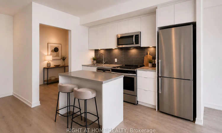 208E-8868 Yonge Street