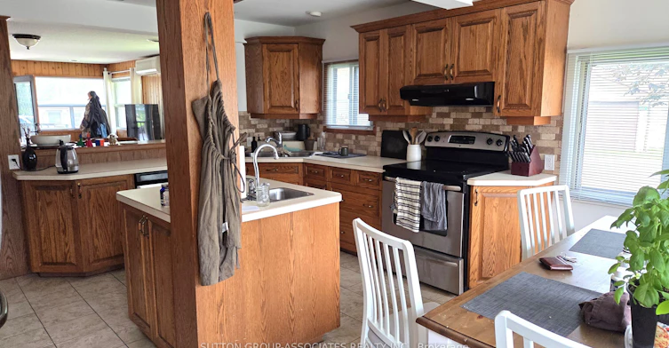 1099 Poplar Drive, Innisfil, ON, L0L 1R0 - 6