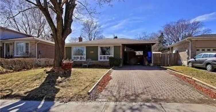 326 Lorne(main Floor) Avenue, Newmarket, ON, L3Y 4K7