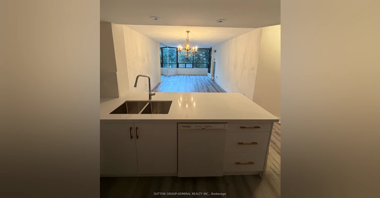 202-7440 Bathurst Street, Vaughan, ON, L4J 7K8 - 9