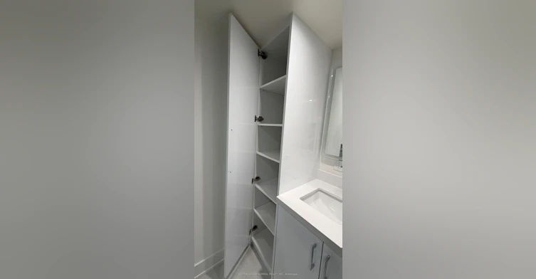 202-7440 Bathurst Street, Vaughan, ON, L4J 7K8 - 8