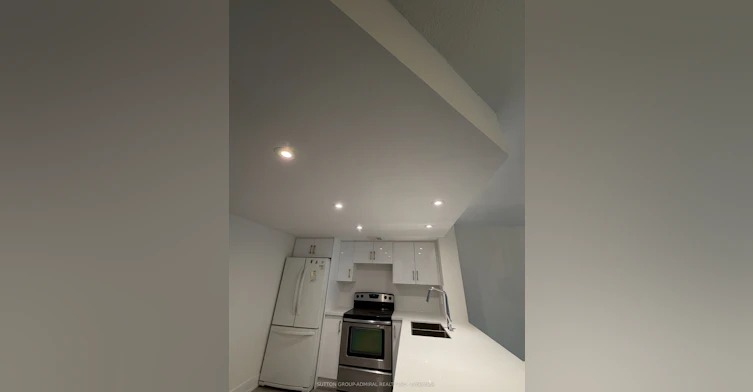 202-7440 Bathurst Street, Vaughan, ON, L4J 7K8 - 17