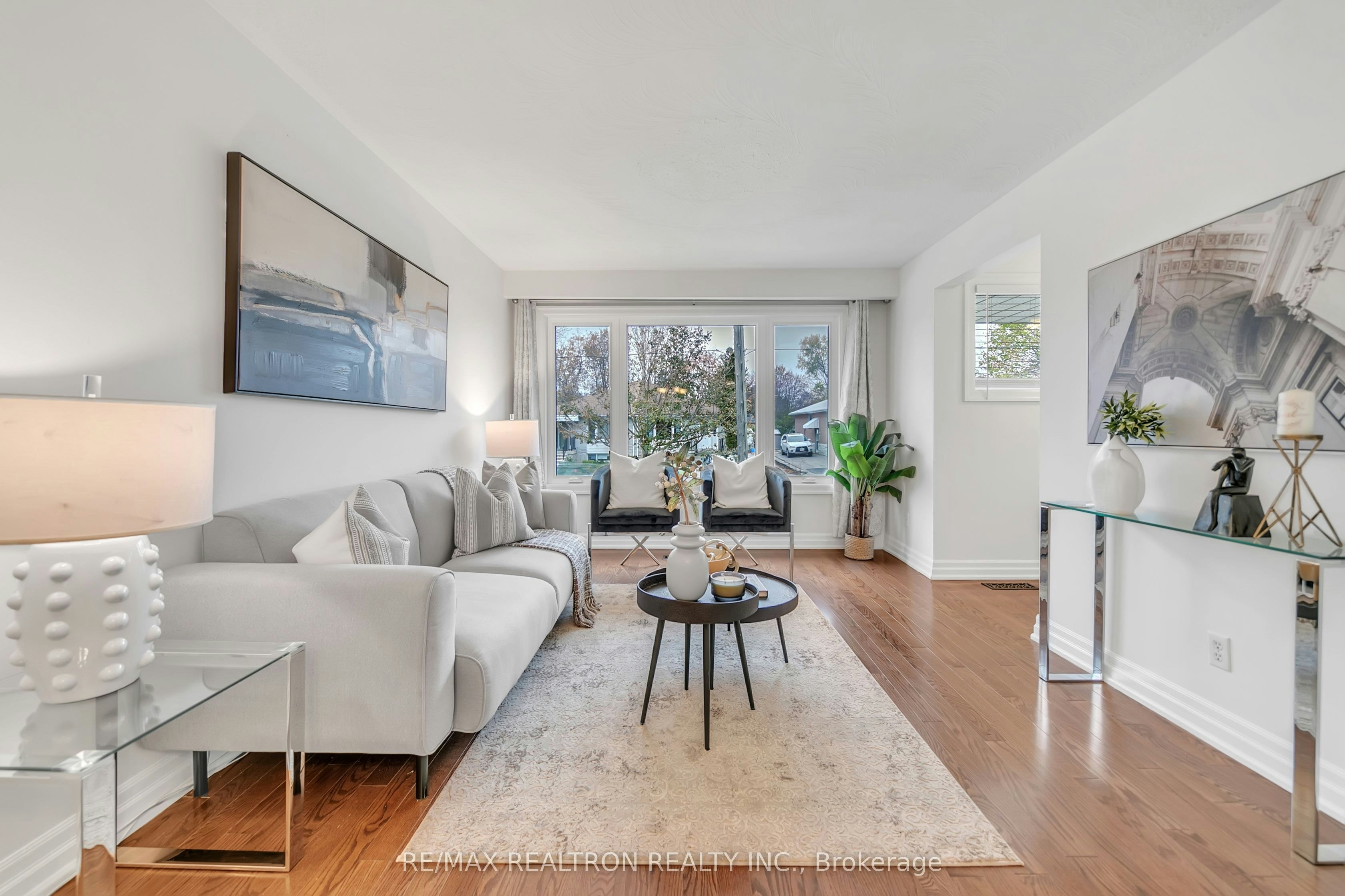 145 Willow Lane, Newmarket, ON, L3Y 4J1 - 4