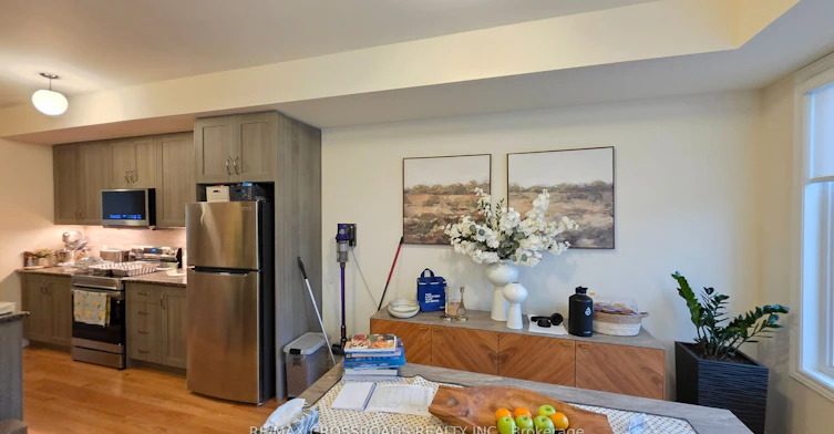 60 Puisaya Drive, Richmond Hill, ON, L4E 1A2 - 13