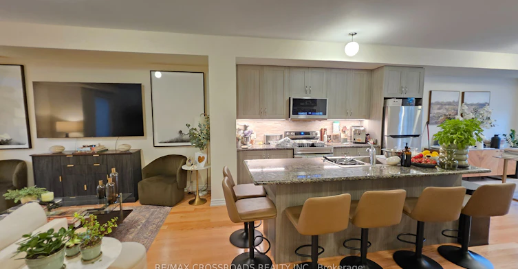 60 Puisaya Drive, Richmond Hill, ON, L4E 1A2 - 14