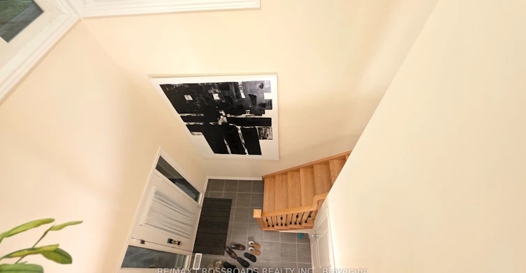 60 Puisaya Drive, Richmond Hill, ON, L4E 1A2 - 9