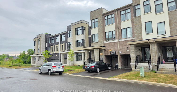 60 Puisaya Drive, Richmond Hill, ON, L4E 1A2 - 4