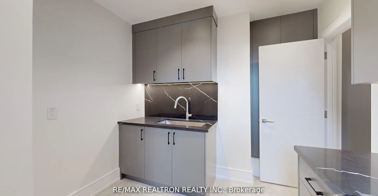 84 Murray Drive, Aurora, ON, L4G 2C3 - 16