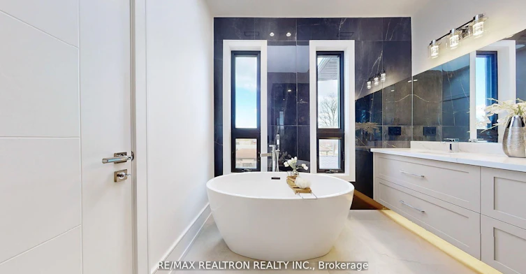 84 Murray Drive, Aurora, ON, L4G 2C3 - 25