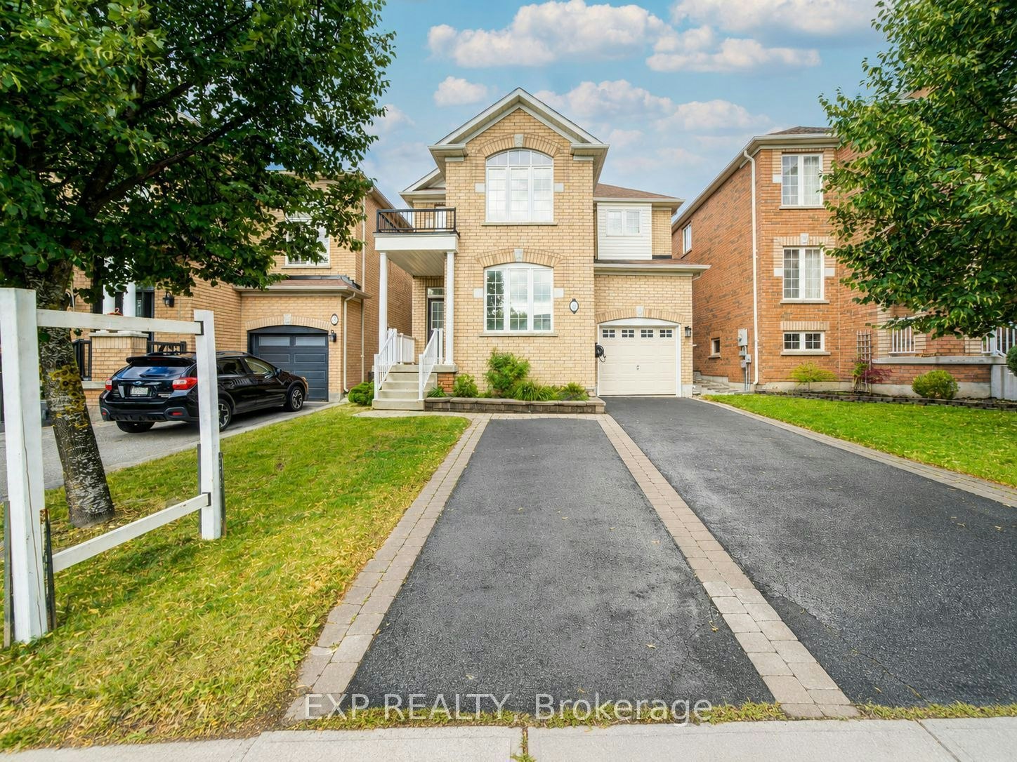 76 Ford Wilson Boulevard, Newmarket, ON, L3X 3G1