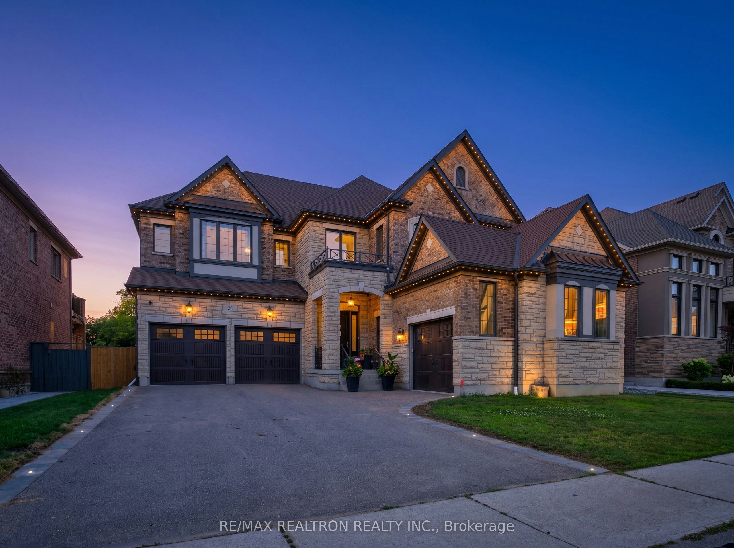 26 Sir Henry Court, King, ON, L7B 1A4