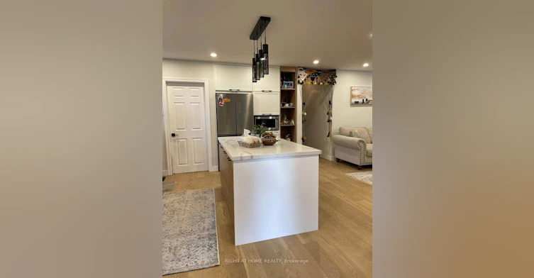 39 Devins Drive, Aurora, ON, L4G 2Z3 - 3