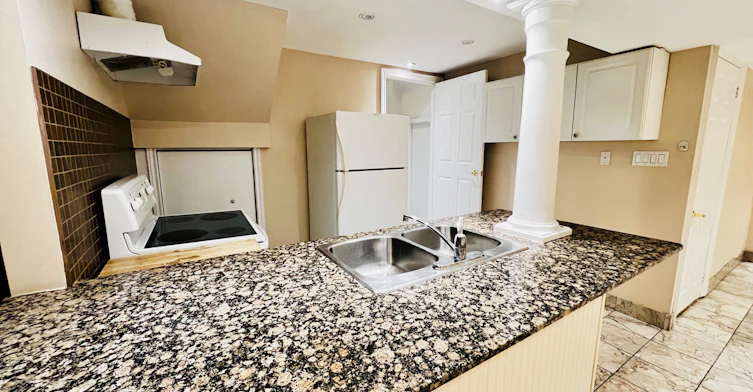 2 Adam Ernst Basement Court, Vaughan, ON, L4H 2S5 - 9