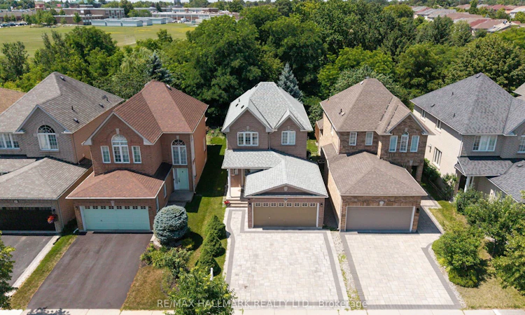 17 Rushingbrook Drive