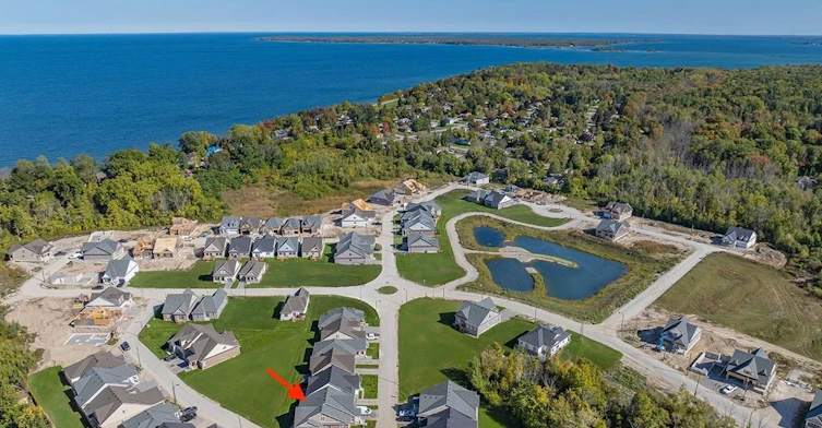 4 Palmira Drive, Georgina, ON, L0E 1R0 - 2