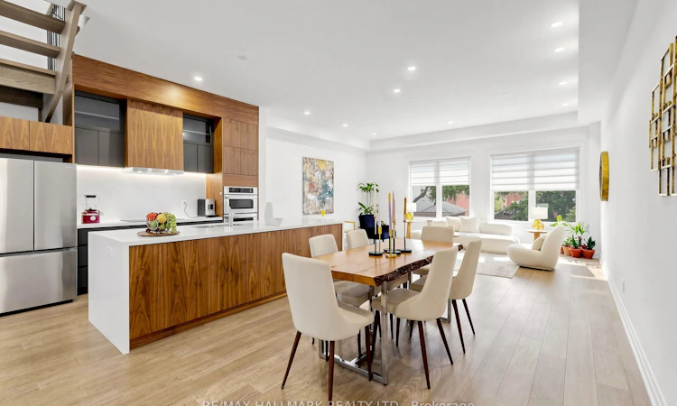 15 Direzze Court