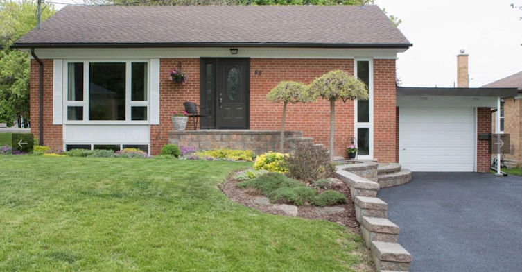 89 Monkswood Crescent, Newmarket, ON, L3Y 2J9