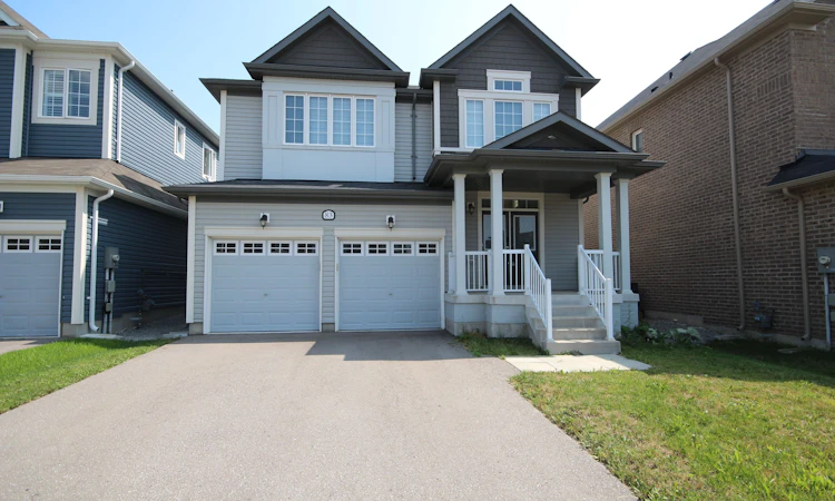 83 Kingknoll Crescent