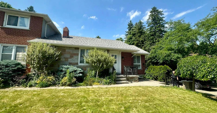 2430 King Road, King, ON, L7B 1J7 - 2