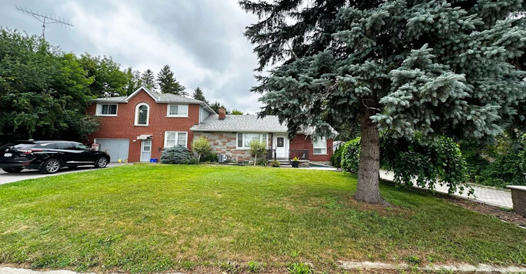 2430 King Road, King, ON, L7B 1J7