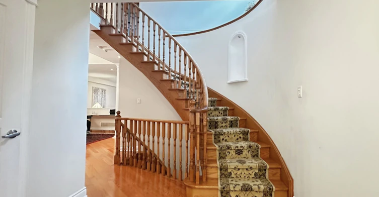 64-85 Stonecliffe Crescent, Aurora, ON, L4G 7Z7 - 3