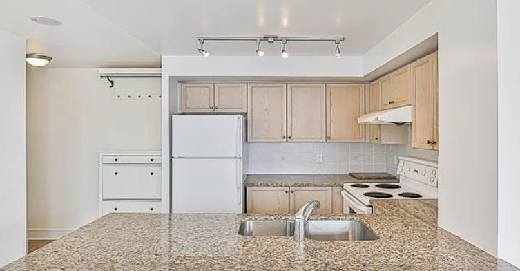 1021-62 Suncrest Boulevard, Markham, ON, L3T 7Y6 - 4