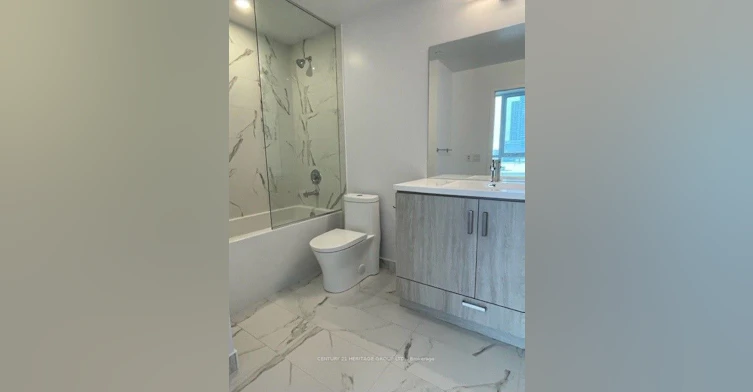 519-38 Honeycrisp Crescent, Vaughan, ON, L4K 0M8 - 10