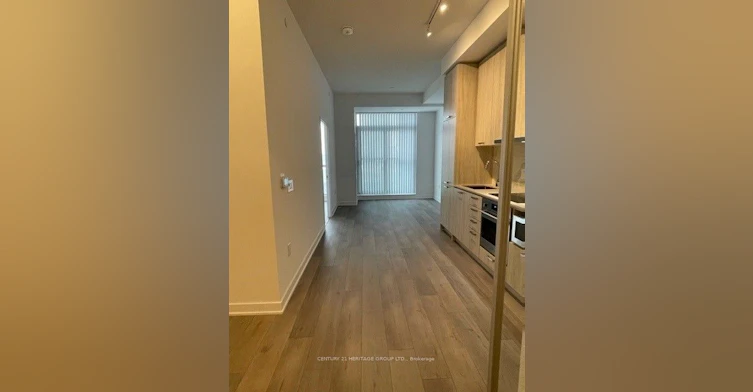 519-38 Honeycrisp Crescent, Vaughan, ON, L4K 0M8 - 3