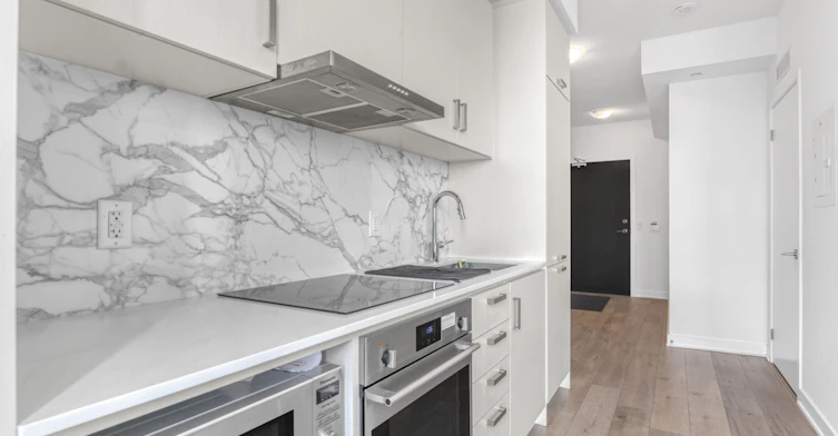 1106-60 Honeycrisp Crescent, Vaughan, ON, L4K 0N5 - 12