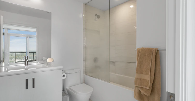 1106-60 Honeycrisp Crescent, Vaughan, ON, L4K 0N5 - 20
