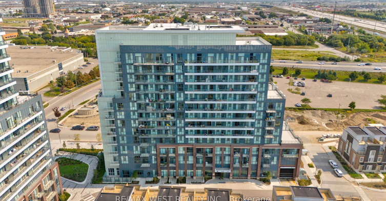 1106-60 Honeycrisp Crescent, Vaughan, ON, L4K 0N5 - 7