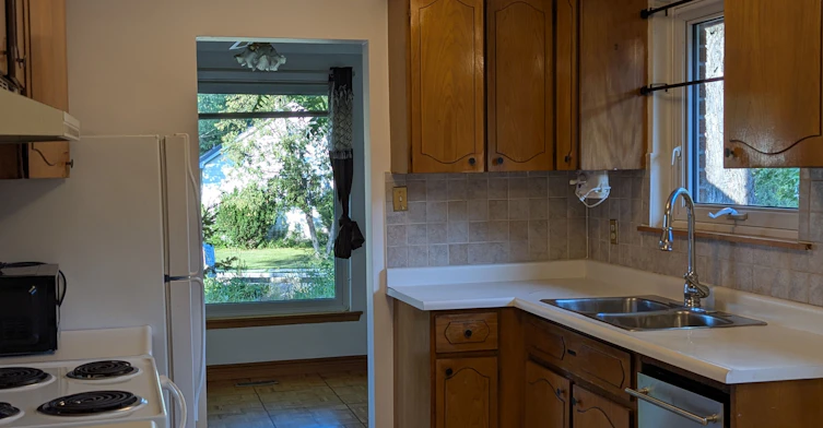 180 Church Street S, Richmond Hill, ON, L4C 1W6 - 10