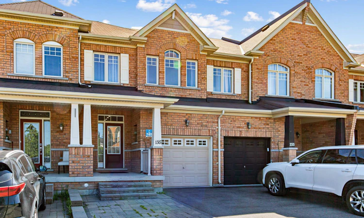 135 Windrow Street