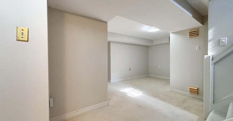7 Rockport Crescent, Richmond Hill, ON, L4C 2L5 - 12