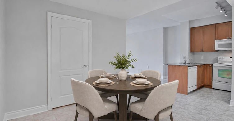 411-8201 Islington Avenue, Vaughan, ON, L4L 9S6 - 11