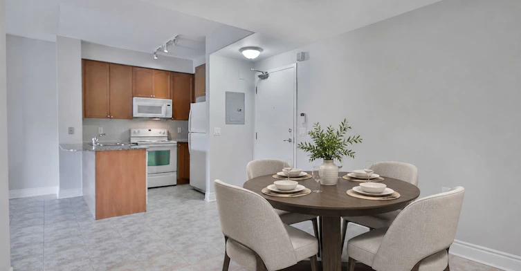 411-8201 Islington Avenue, Vaughan, ON, L4L 9S6 - 13