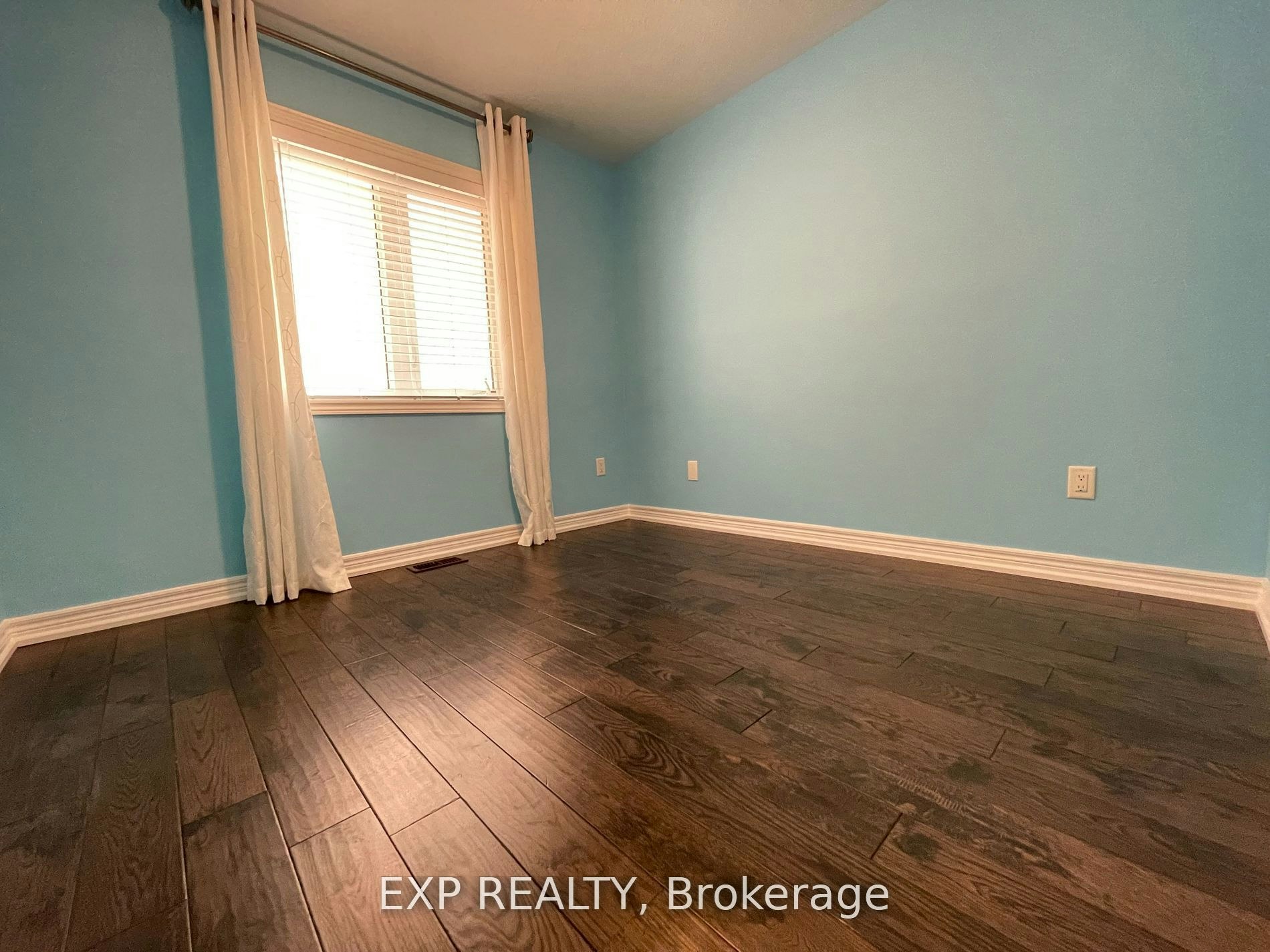 740 Clifford Perry Place, Newmarket, ON, L3X 0J3 - 14