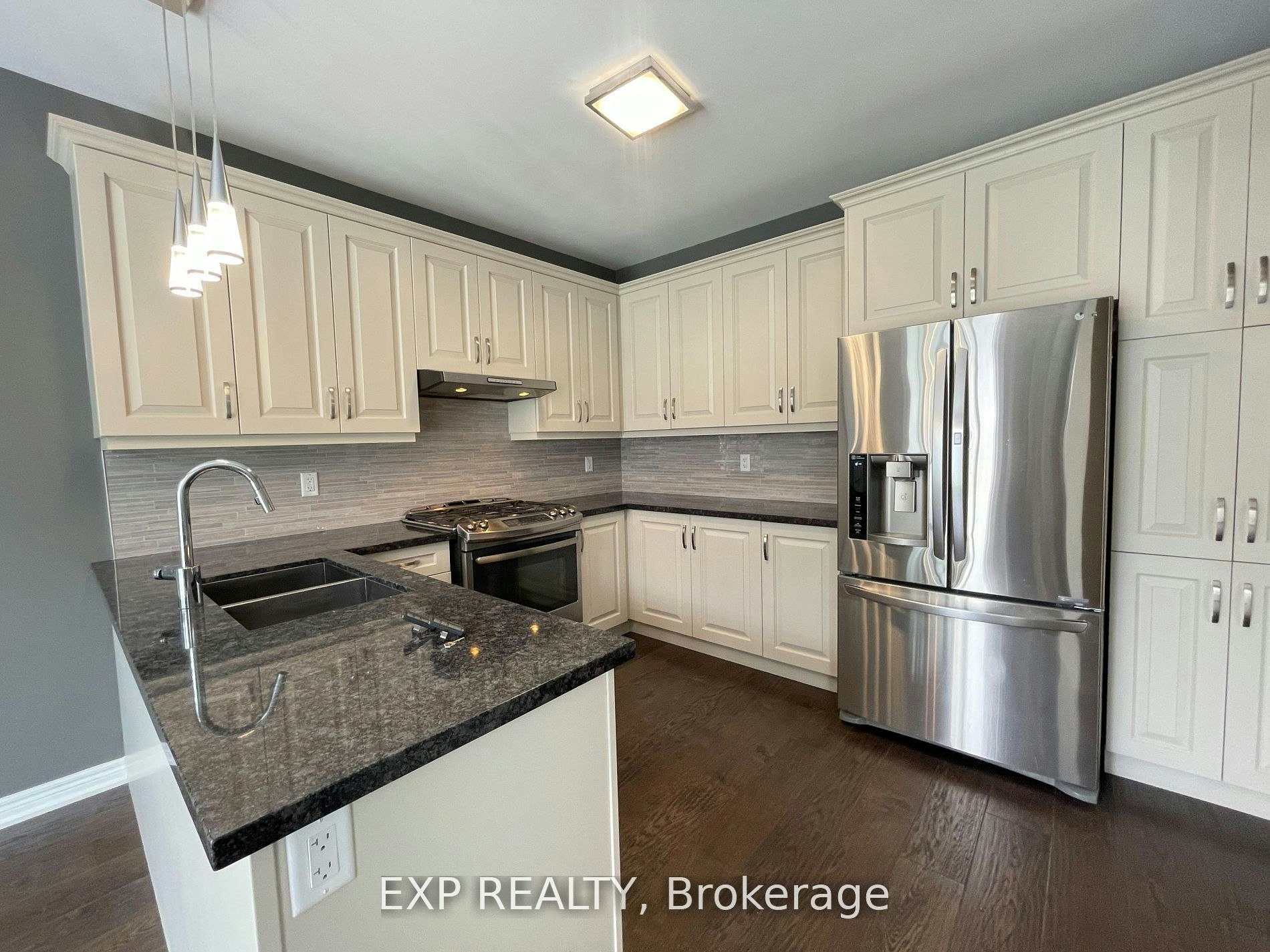 740 Clifford Perry Place, Newmarket, ON, L3X 0J3 - 5